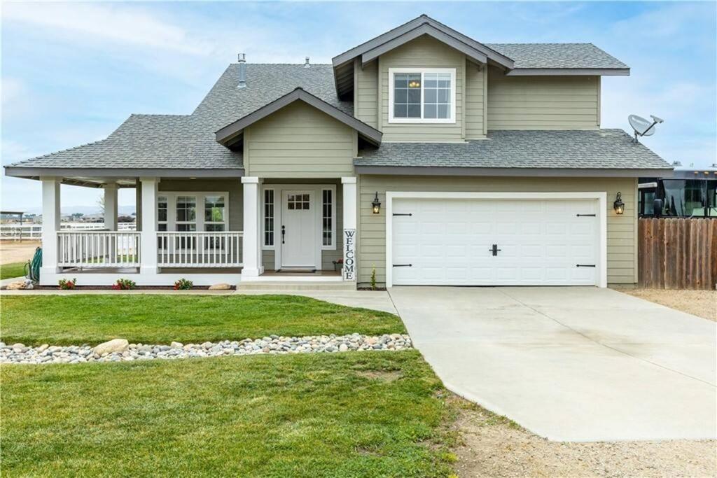 Our Farmhouse, Our Place: Cozy And Cute Homestead! El Paso de Robles Exterior foto