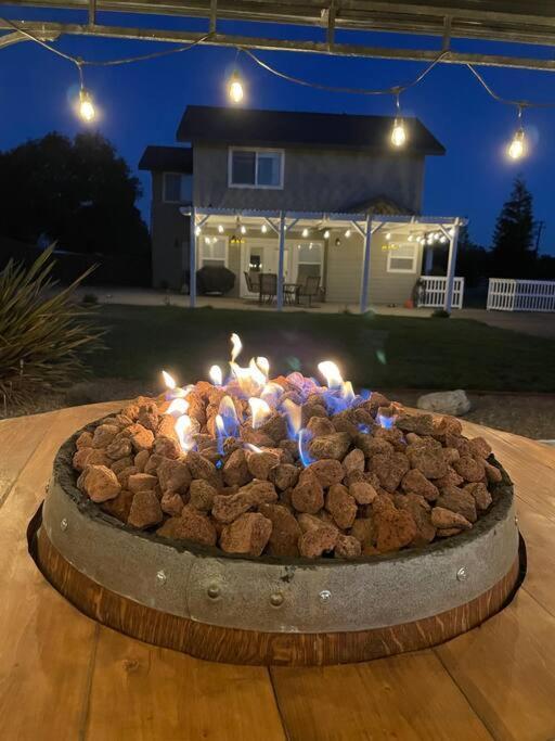 Our Farmhouse, Our Place: Cozy And Cute Homestead! El Paso de Robles Exterior foto